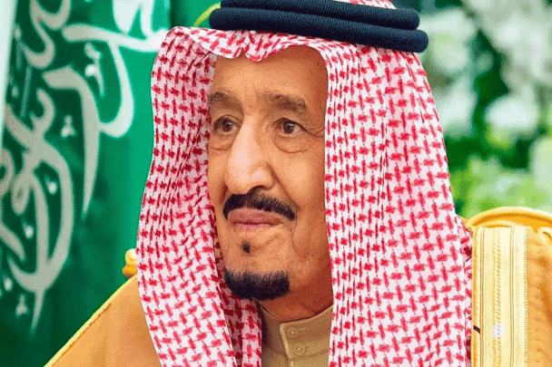 غضب واسع في تونس إثر ظهور صور الملك سلمان واعتبارها إهانة لشهداء الثورة الكبرى صور الملك سلمان watanserb.com