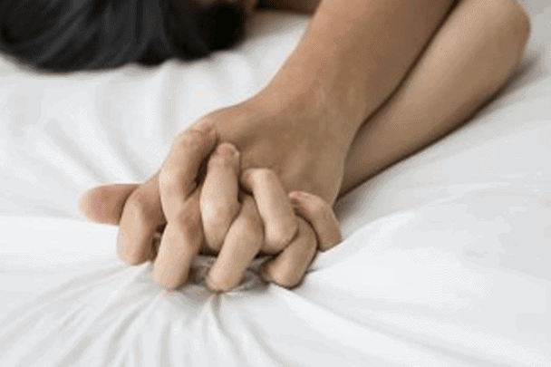 انفجار شريان بدماغ سيّدة watanserb.com