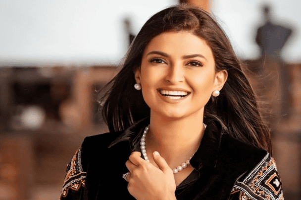 علا الفارس والذباب السعودي watanserb.com