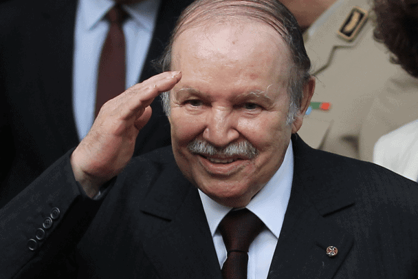 اللحظات الأخيرة لـ بوتفليقة watanserb.com