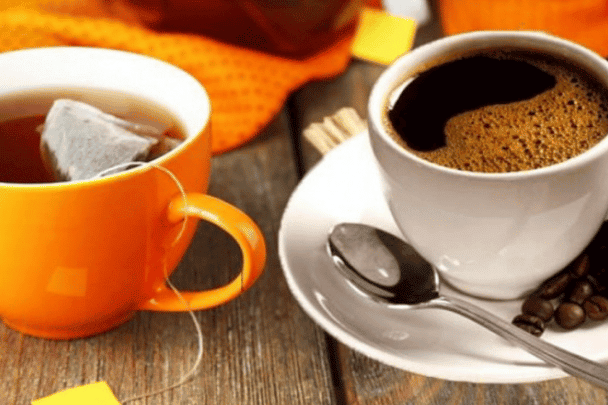 دراسة تحذر من خطر شرب الشاي والقهوة الساخنة وزيادة احتمالات الإصابة بالسرطان شرب القهوة أو الشاي ساخناً watanserb.com