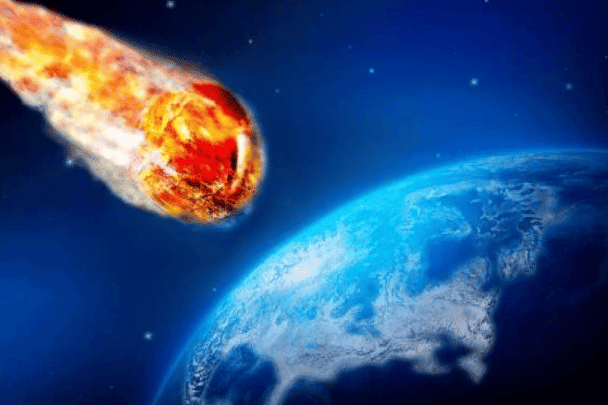 نيزك قادم من الشمس watanserb.com