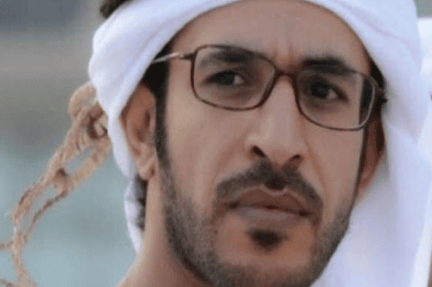 إعلامي عُماني يرد على المزروعي بعد تطاوله على الحارس علي الحبسي ويثير جدلاً واسعاً إعلامي عُماني يجلد المزروعي watanserb.com