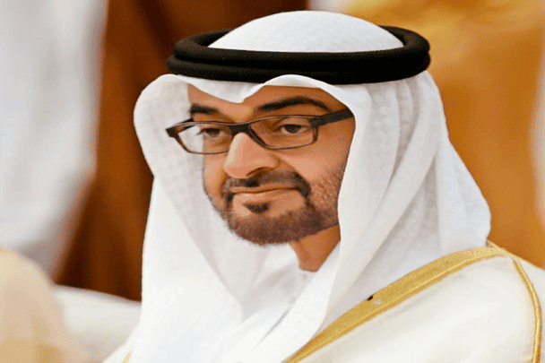 شركات الإمارات تُسرح موظفيها watanserb.com