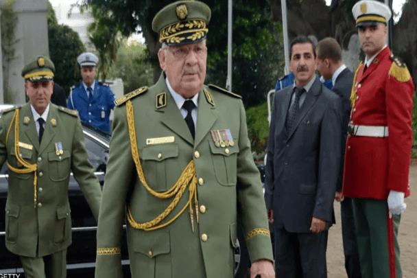 أمر مريب يحدث بالجزائر.. تصريحات مفاجئة لرئيس الأركان ومنع 11 طائرة خاصة من مغادرة مطارات البلاد | القصة الكاملة أمر مريب يحدث بالجزائر watanserb.com