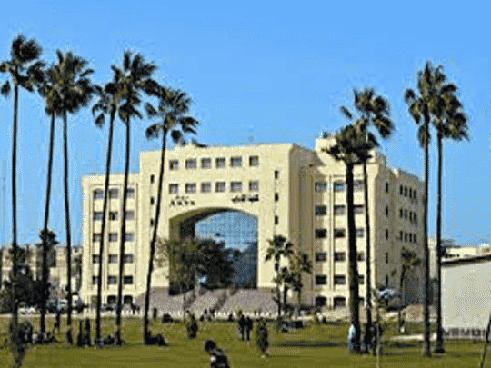 طالب مصري يتعرض لضرب مبرح بعد اتهامه بالتحرش بزميلته في جامعة كفر الشيخ طالب مصري تحرّش بزميلته watanserb.com