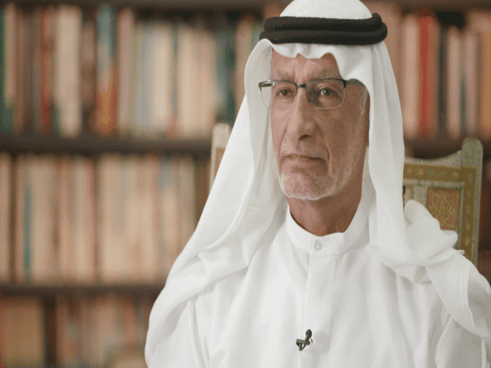 مستشار ابن زايد مهاجما ترامب watanserb.com