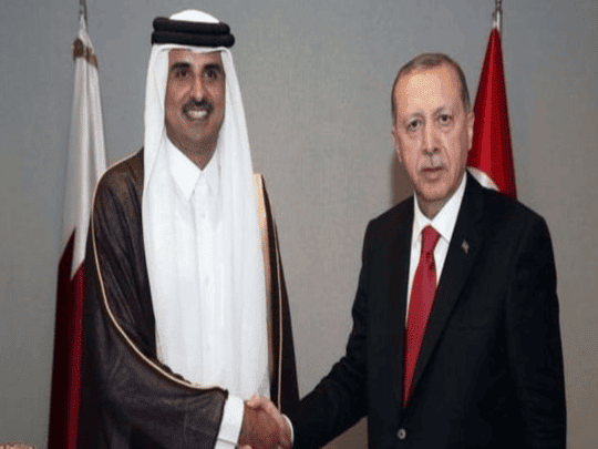 لواء سعودي: أردوغان كان يسعى أن يكون خليفة للمسلمين والأمير تميم قدم له المدد | القصة الكاملة اردوغان و الأمير تميم watanserb.com