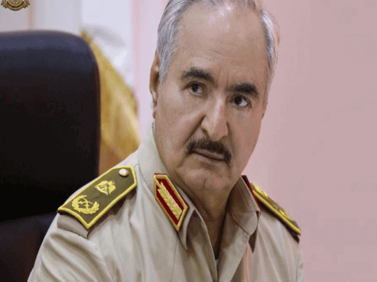 للتغطية على فشل حملته بطرابلس واستسلام جنوده .. “حفتر” يتخبّط والمتحدث باسم قواته يتهم قطر وتركيا! | القصة الكاملة حملة حفتر بطرابلس watanserb.com