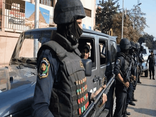 مصريان يقتلان والدهما المسن watanserb.com