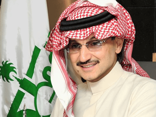 الوليد بن طلال ينشر صوراً لـ"أميرات نائمات" watanserb.com