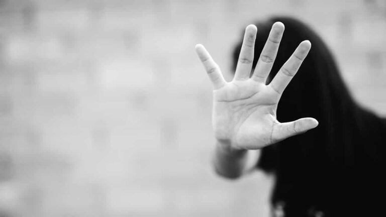 تحرش watanserb.com