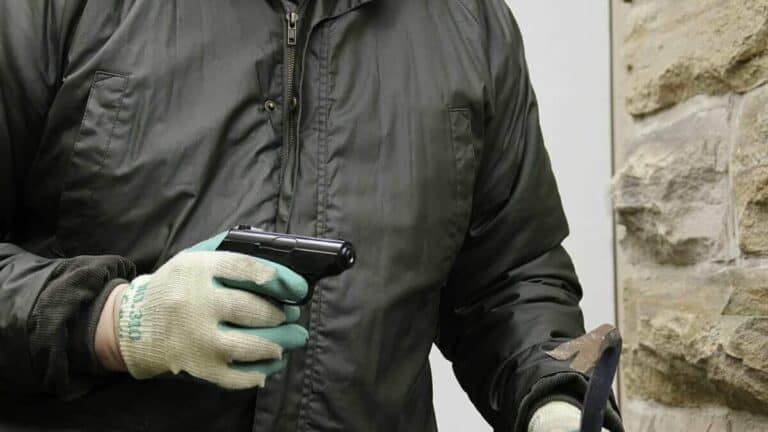 سطو مسلح watanserb.com