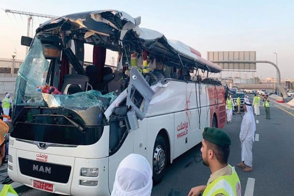 كارثة الحافلة العمانية تكشف عنها شرطة دبي | القصة الكاملة كارثة الحافلة العمانية watanserb.com