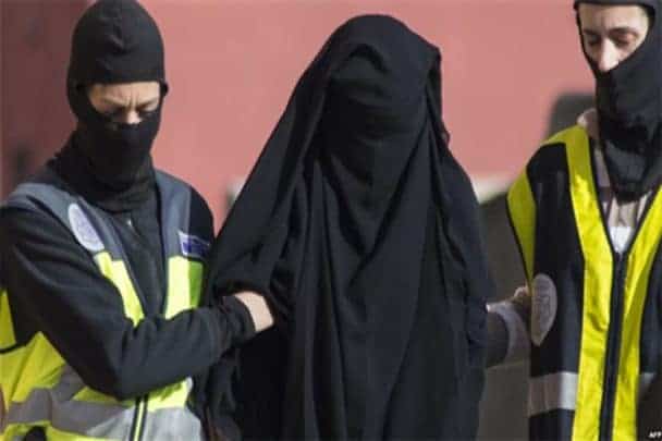 أم سياف فعلت مالم يقدر عليه الـCIA وكشفت هذه المعلومات | القصة الكاملة أم سياف watanserb.com