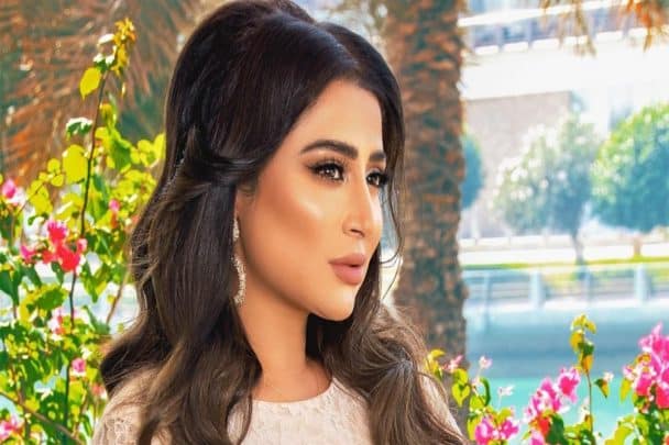 الفنانة شيماء سبت في وصلة رقص بإغراء وملابس خفيفة | القصة الكاملة الفنانة شيماء سبت watanserb.com