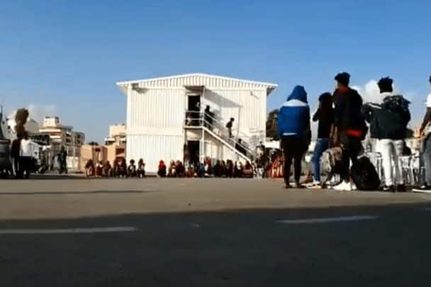 تفاصيل مثيرة حول الغارة الجوية على مخيم تاجوراء في طرابلس.. حراس المخيم أطلقوا النار على الناجين وهذا عدد القتلى | القصة الكاملة غارة جوية على مخيم تاجوراء watanserb.com