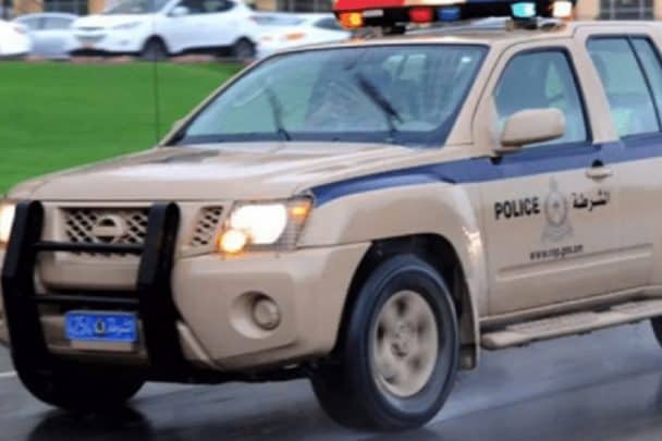 الشرطة النمساوية توقف مواطنًا عُمانيًا وتغرم عائلته بسبب عدم اعترافها بالرخصة العمانية عائلة عُمانية في النمسا watanserb.com