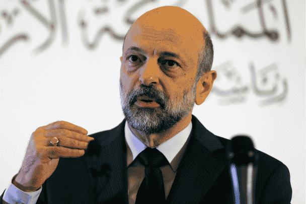 معلمو الأردن و الرزاز watanserb.com