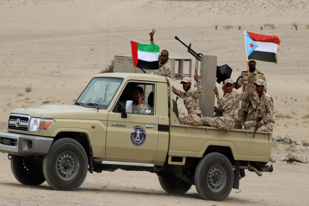 فيديو صادم والقتل على الهوية.. ميليشيات الإمارات بعدن تُصفي المعارضين بإطلاق الرصاص على رؤوسهم مباشرة | القصة الكاملة ميليشيات الإمارات بعدن watanserb.com