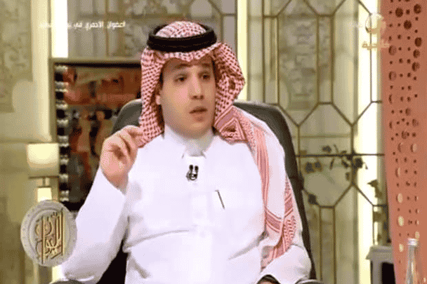 باحث سعودي يمسح الأرض بـ”إعلامي مطبل للنظام” بعد تفاخره بـ”ربطة عنق” وزير الخارجية الأمريكي! | القصة الكاملة إعلامي مطبل للنظام watanserb.com