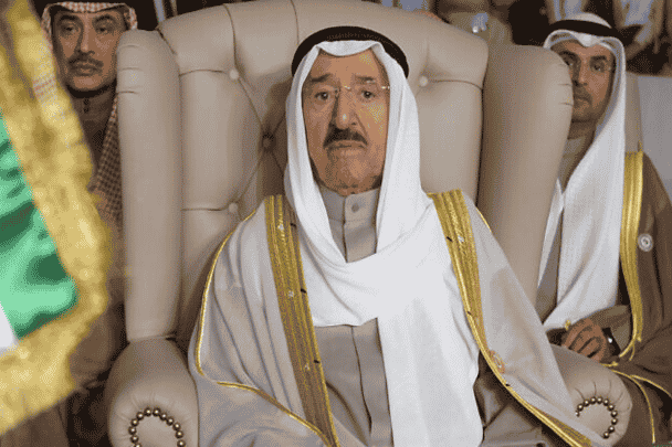 طائرة مسيرة فوق قصر أمير الكويت watanserb.com