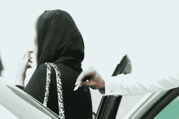 هاجموهنّ كوحوش تنقضّ على فريستها.. تحرش جماعي بفتيات في الكويت يثير صدمة كبيرة! | القصة الكاملة تحرش جماعي في الكويت watanserb.com