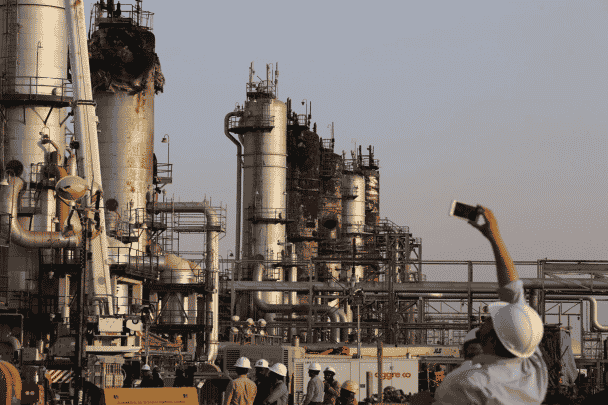 قصف حقلي "بقيق وخريص" watanserb.com