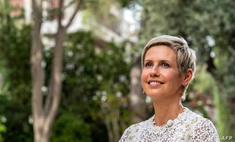 أسماء الأسد watanserb.com