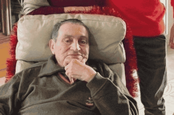 ظهور مبارك ذكرى أكتوبر watanserb.com