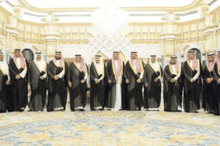 هل نهاية ابن سلمان باتت قريبة.. غليان داخل العائلة الحاكمة والأمراء يتحينون وفاة الملك “لوضع النقاط على الحروف” | القصة الكاملة العائلة الحاكمة السعودية watanserb.com