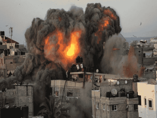 يوم ثانٍ من التصعيد في غزة.. المقاومة الفلسطينية بدأت “الحساب المفتوح” مع الاحتلال وحصيلة الشهداء ترتفع | القصة الكاملة التصعيد في غزة watanserb.com