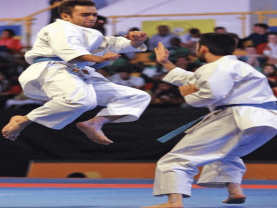 الإمارات تثير جدلاً بعد استبعاد اللاعبين العمانيين من بطولة الكاراتيه في الشارقة الإمارات تستفز العُمانيين بالشارقة watanserb.com