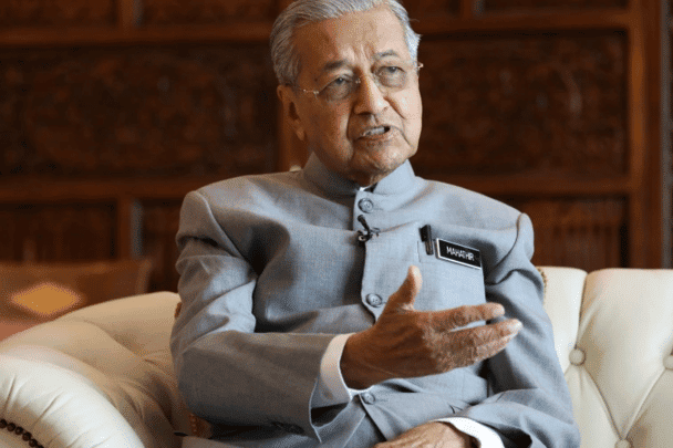 مهاتير يعلن عن حدث إسلامي watanserb.com