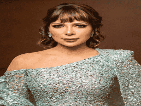 آل الشيخ يُقبل يد أصالة watanserb.com