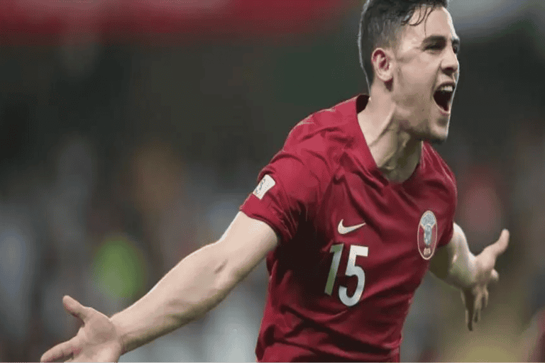 منتخب العراق يسخر من منتخب قطر watanserb.com