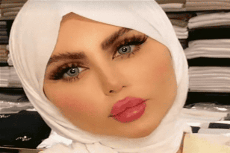 حليمة بولند في المسجد النبوي watanserb.com