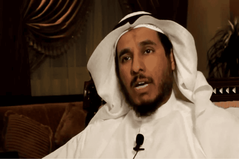 كاتب سعودي أشاد بأهل قطر وكرمهم فأغضب الديوان الملكي وذبابه! | القصة الكاملة كاتب سعودي وابن سلمان watanserb.com