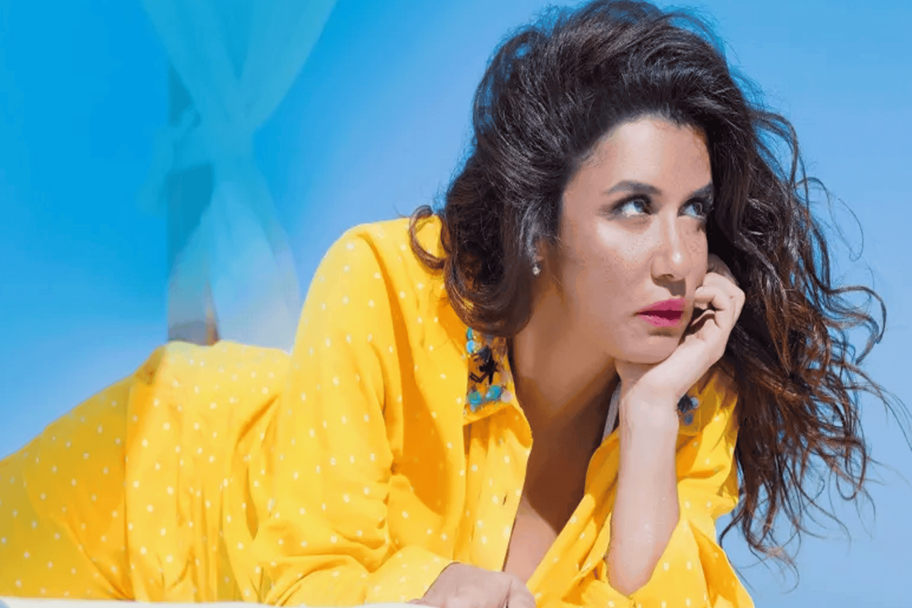 غادة عادل مطلوبة على “جوجل” بعد بلوغها الـ45.. إطلالات ساخنة أشعلت مواقع التواصل | القصة الكاملة إطلالات غادة عادل watanserb.com