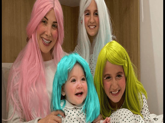 نانسي عجرم مع بناتها watanserb.com