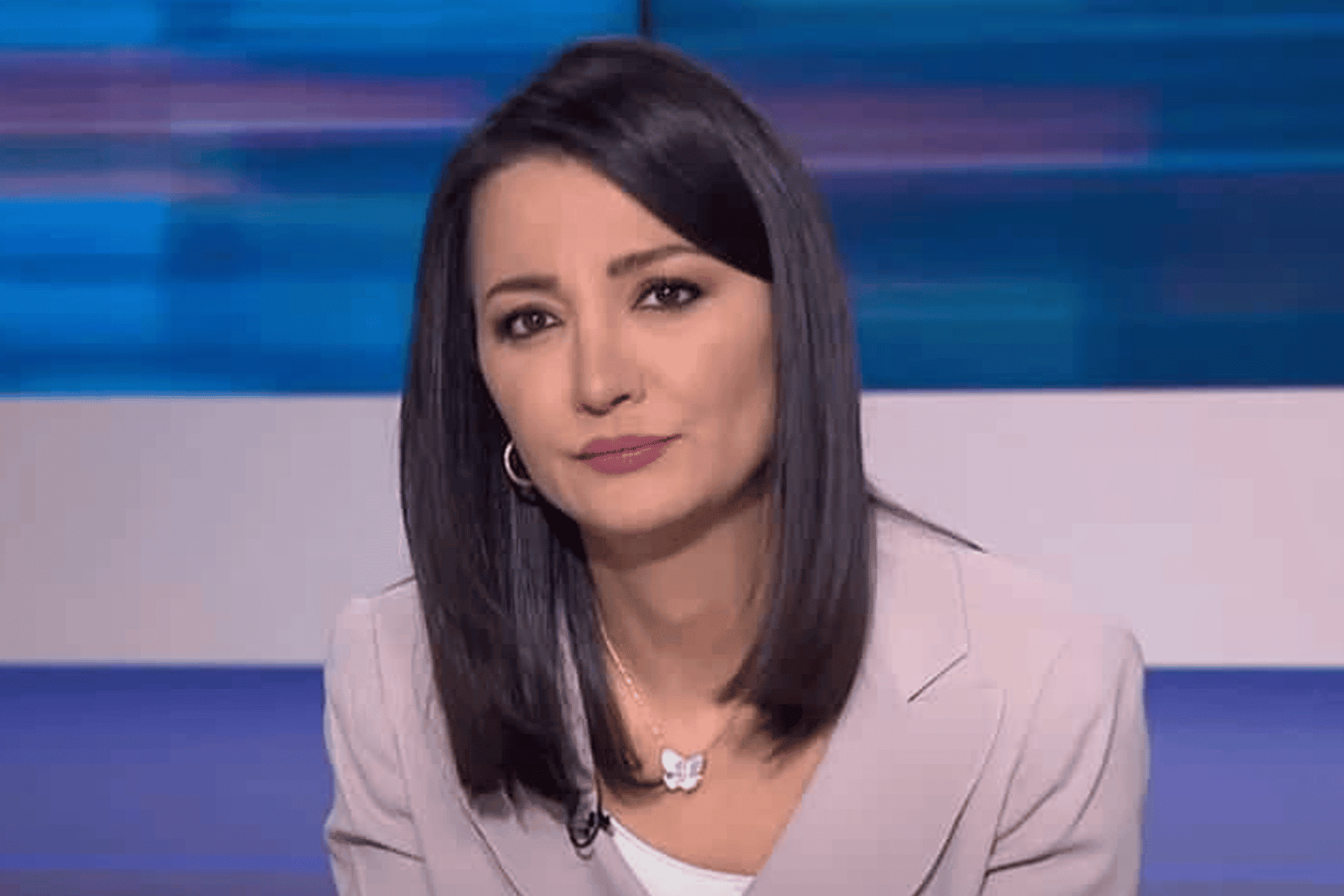 سجال حاد بين غادة عويس ومستشار ابن زايد على تويتر.. سألته أين جثة خاشقجي فرد عليها:” الجزيرة لا تخشى الله” | القصة الكاملة غادة عويس ومستشار ابن زايد watanserb.com