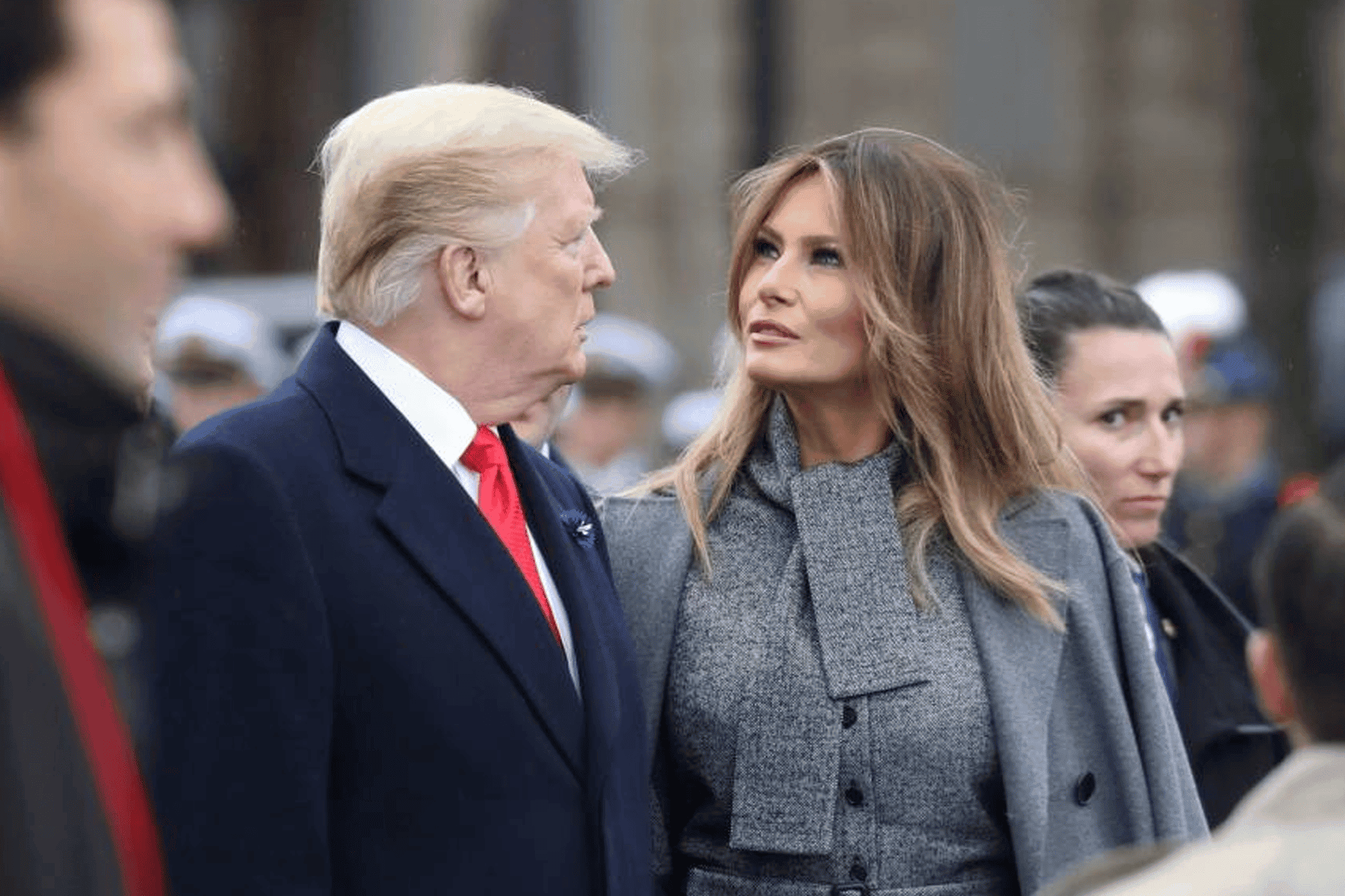 تفاصيل “مثيرة” تكشف أسرار حياة ترامب الخاصة.. زوجته ميلانيا هجرته ولا تطيق ابنته ايفانكا وهذه قصة السرطان | القصة الكاملة تشير التكهنات إلى أن ميلانيا ترامب تسعى للحصول على المزيد من المال والممتلكات منه في حالة الطلاق watanserb.com