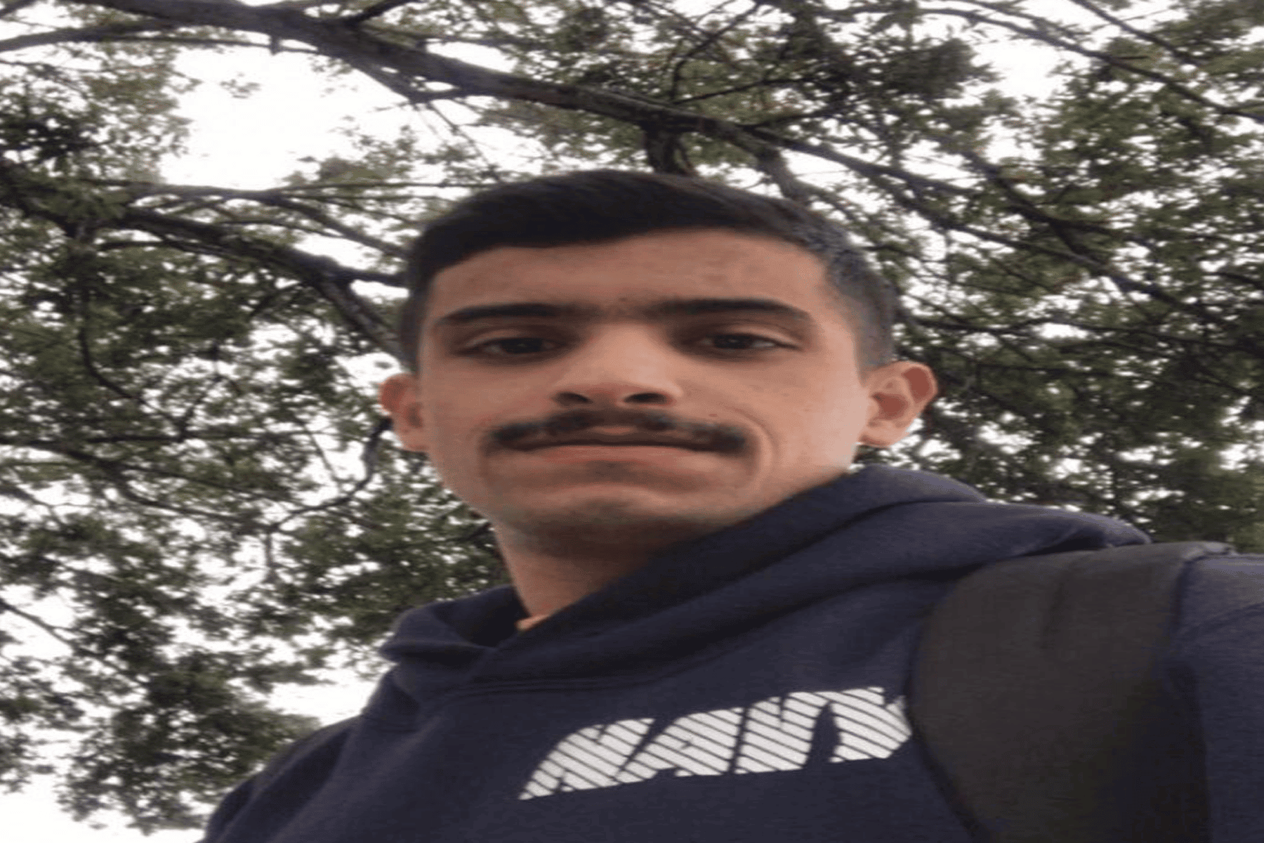 عائلة الضابط السعودي محمد الشمراني تقلب الموازين وتشكك في مقتله.. حسابه بتويتر اُخترق ووالده كشف معلومات خطيرة | القصة الكاملة عائلة الضابط محمد الشمراني watanserb.com