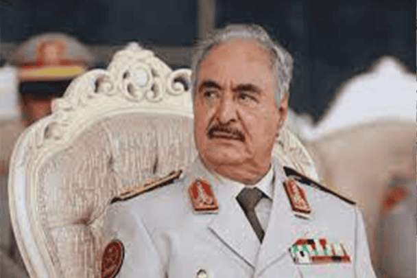 عميد قطري يسخر من حفتر watanserb.com