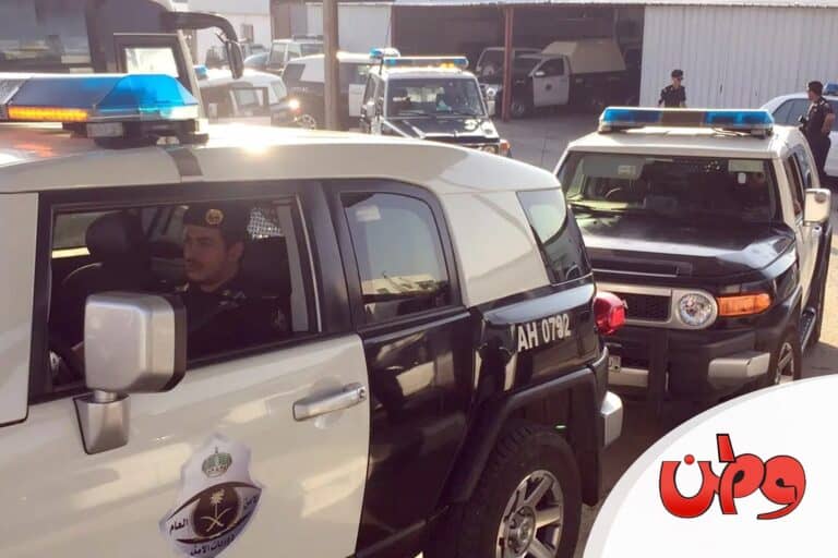 هذا مصير السعودي “مُروج المخدرات” بين نساء المملكة بعدما فضحته فتاة حاول إغرائها شاب يعرض على فتاة سعودية حبوب مخدرة watanserb.com