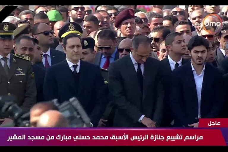 جنازة عسكرية لمبارك watanserb.com