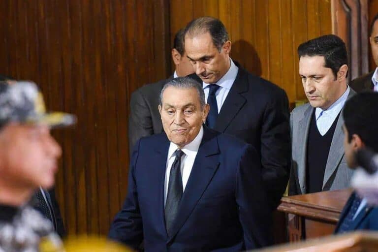 محامي أسرة مبارك يكشف سبب وفاة المخلوع واللحظات الأخيرة في حياته وفاة حسني مبارك watanserb.com