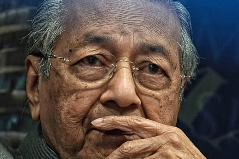 شماتة سعودية باستقالة مهاتير محمد بسبب موقفه الرافض لسياسات ابن سلمان وحصار قطر الجائر شماتة باستقالة مهاتير محمد watanserb.com