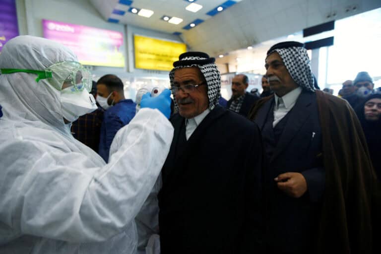 منع “البوس” في العراق يثير جدلاً واسعاً.. ما السبب؟! إلغاء التقبيل في العراق watanserb.com