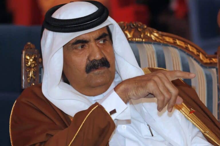 أمير سعودي يتطاول على حمد بن خليفة watanserb.com